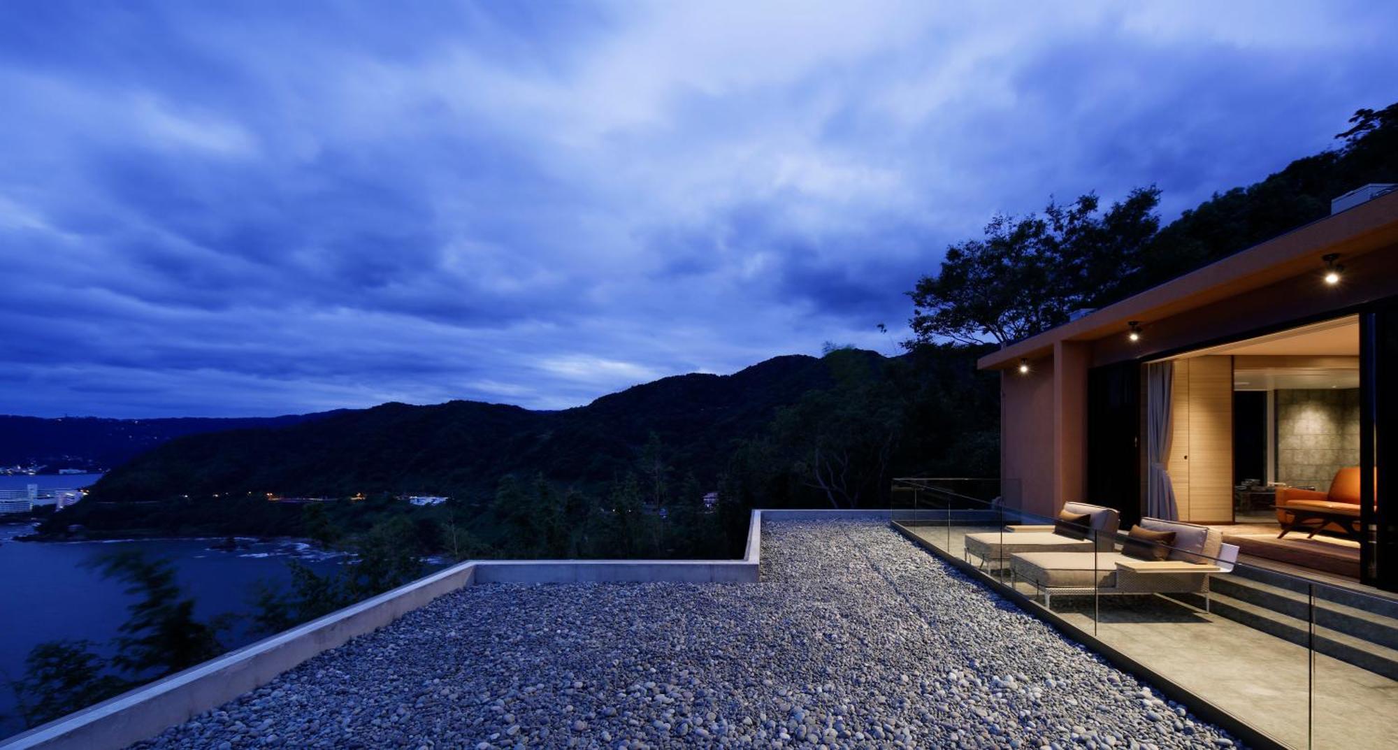 The Hiramatsu Hotels & Resorts Atami Экстерьер фото